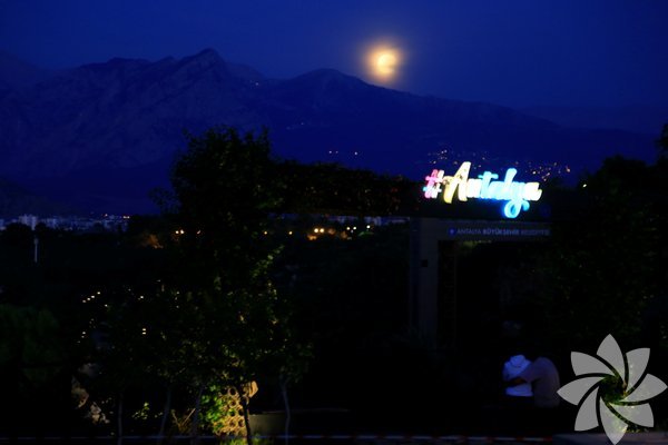 Türkiye’den Ay Tutulması manzaraları