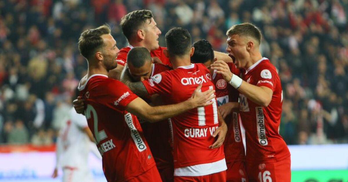Antalyaspor – Sivasspor: 2-1 (MAÇ SONUCU)